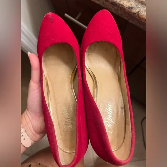 Red High Heels - Picture 7 of 9